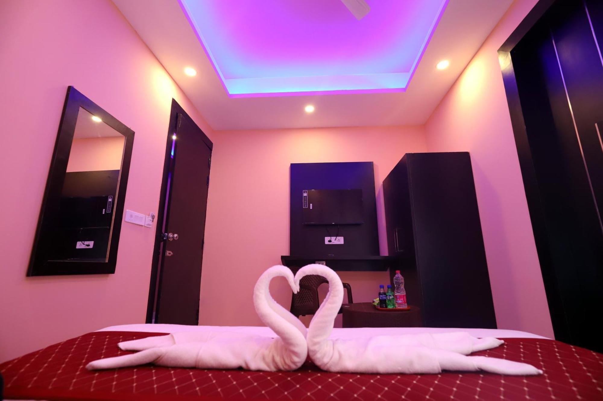 Suites Admiral Delhi Airport نيودلهي المظهر الخارجي الصورة