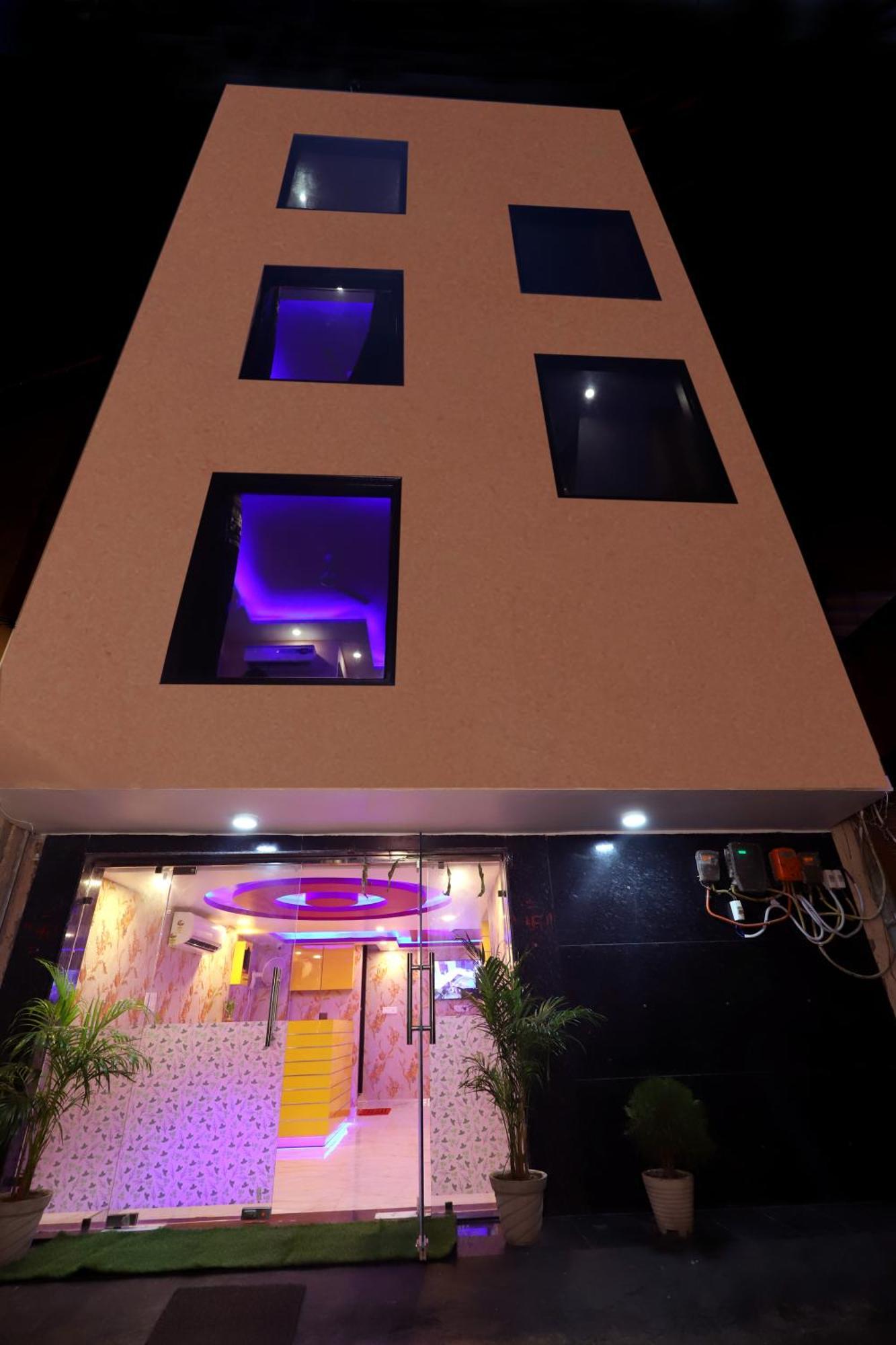 Suites Admiral Delhi Airport نيودلهي المظهر الخارجي الصورة